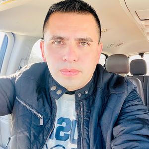 Meet your Posher, Santos